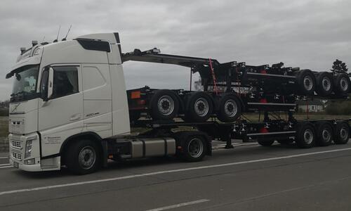 Wiedemann LKW mit Sattelauflieger